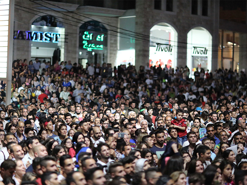 مهرجان "صندوق الدنيا" يشعل بعقلين